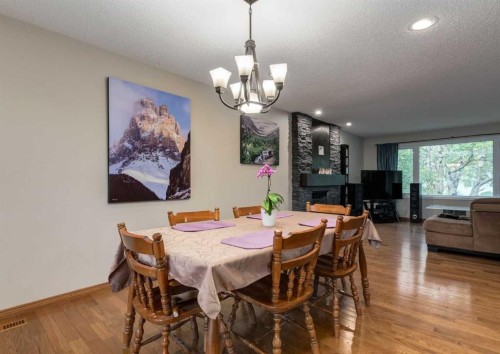 99 Silver Brook Drive Nw, Calgary, AB 