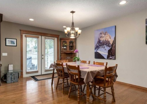 99 Silver Brook Drive Nw, Calgary, AB 
