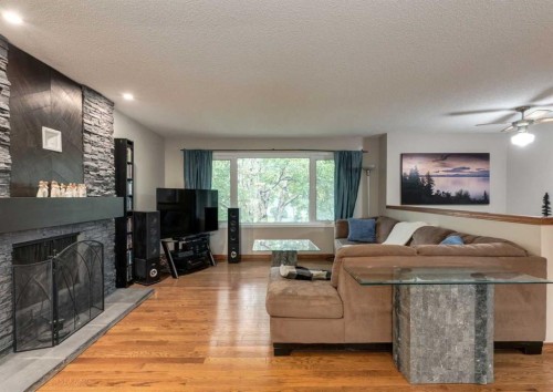 99 Silver Brook Drive Nw, Calgary, AB 