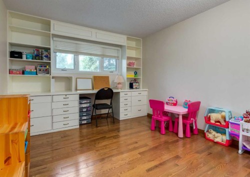 99 Silver Brook Drive Nw, Calgary, AB 