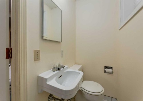 99 Silver Brook Drive Nw, Calgary, AB 