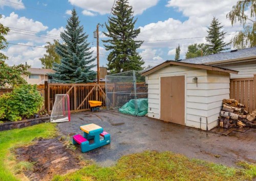 99 Silver Brook Drive Nw, Calgary, AB 