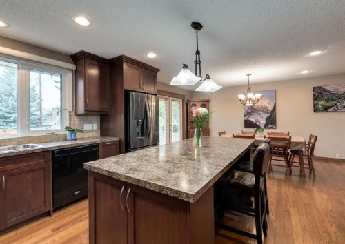99 Silver Brook Drive Nw, Calgary, AB 