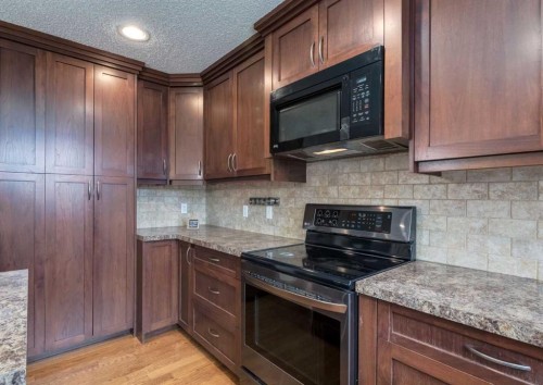 99 Silver Brook Drive Nw, Calgary, AB 