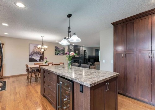 99 Silver Brook Drive Nw, Calgary, AB 