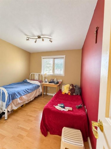 1432 Russet Road Ne, Calgary, AB 