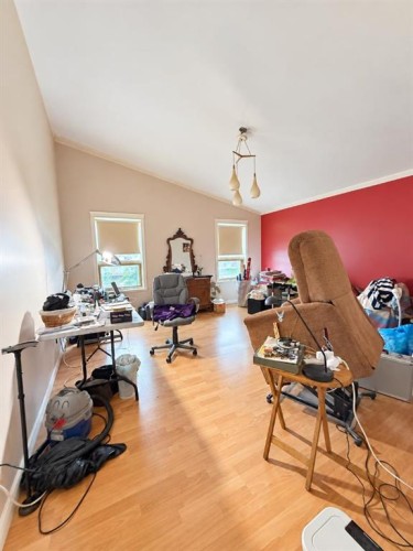1432 Russet Road Ne, Calgary, AB 
