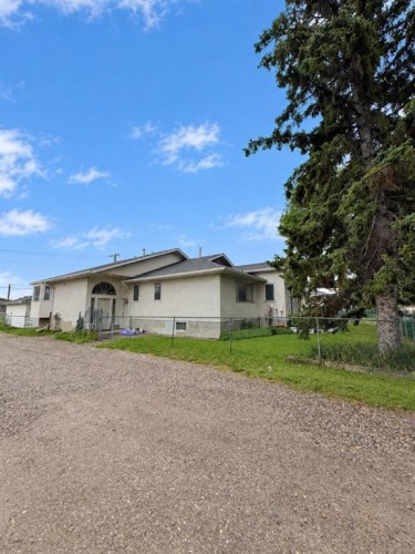1432 Russet Road Ne, Calgary, AB 