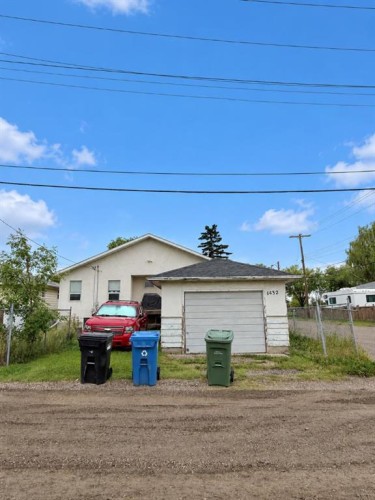 1432 Russet Road Ne, Calgary, AB 
