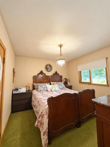 1432 Russet Road Ne, Calgary, AB 