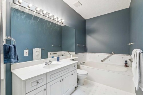 65 Scimitar Heath Nw, Calgary, AB 