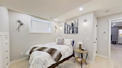 7 Bridlecrest Boulevard Sw, Calgary, AB 