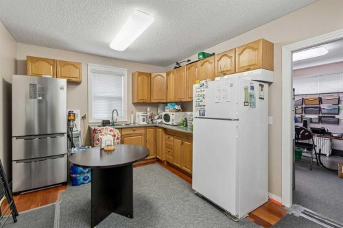 263 19 Avenue Ne, Calgary, AB 