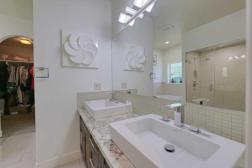 16 Rockcliff Point Nw, Calgary, AB 