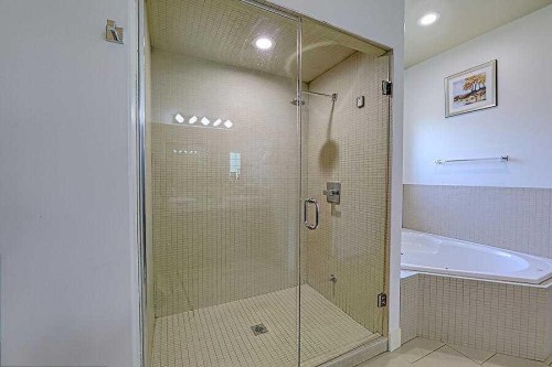 16 Rockcliff Point Nw, Calgary, AB 
