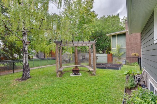 16 Varsdale Place Nw, Calgary, AB 