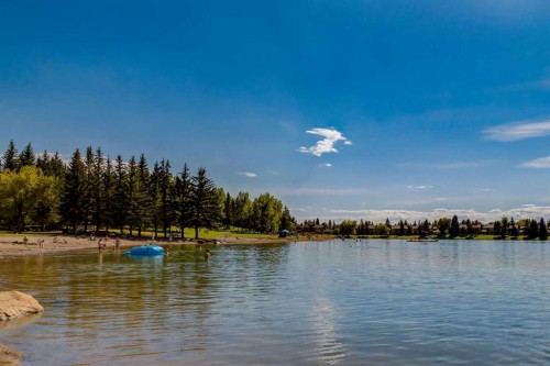232 Midglen Place Se, Calgary, AB 