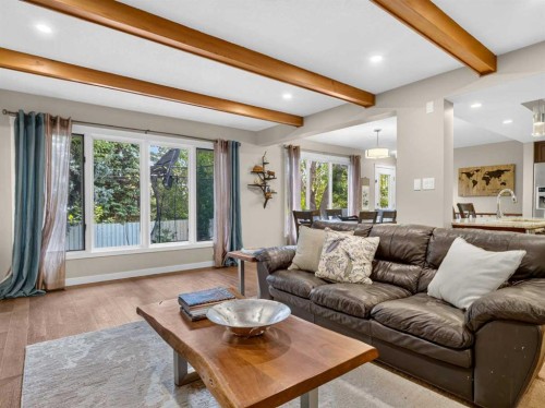 30 Wimbledon Drive Sw, Calgary, AB 