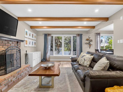 30 Wimbledon Drive Sw, Calgary, AB 