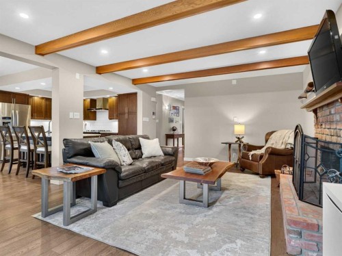 30 Wimbledon Drive Sw, Calgary, AB 