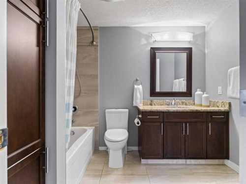 30 Wimbledon Drive Sw, Calgary, AB 