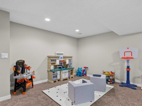 30 Wimbledon Drive Sw, Calgary, AB 