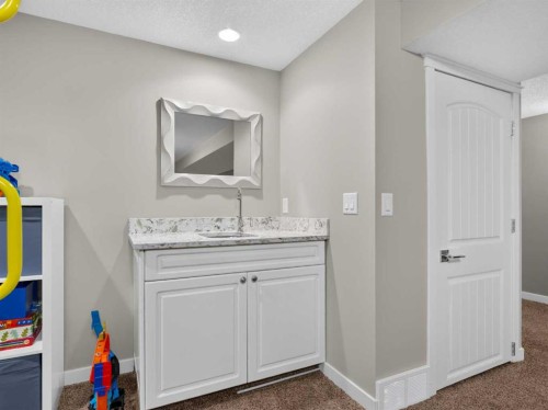 30 Wimbledon Drive Sw, Calgary, AB 