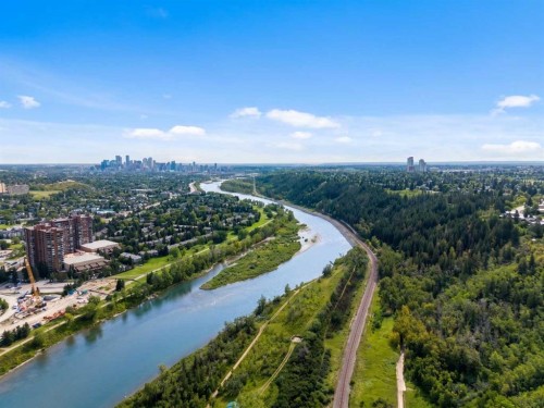 30 Wimbledon Drive Sw, Calgary, AB 