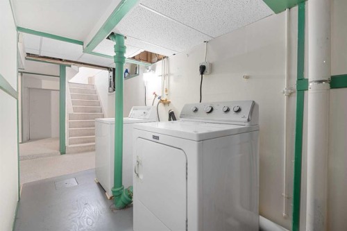 8335 47 Avenue Nw, Calgary, AB 