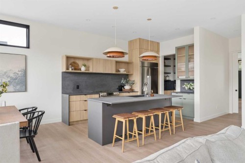 3A Willow Crescent Sw, Calgary, AB 