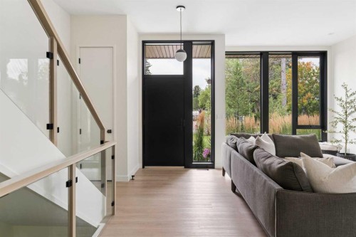 3A Willow Crescent Sw, Calgary, AB 