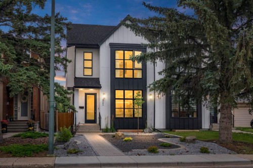 921 41 Street Sw, Calgary, AB 