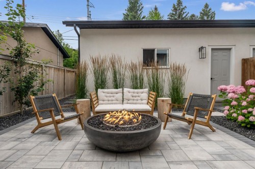 921 41 Street Sw, Calgary, AB 