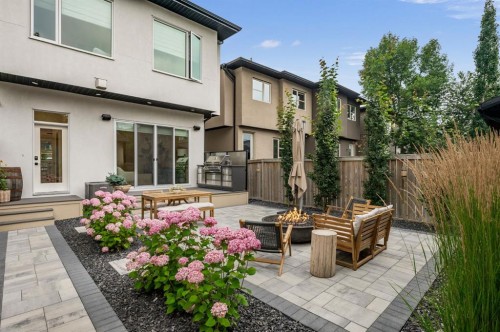 921 41 Street Sw, Calgary, AB 