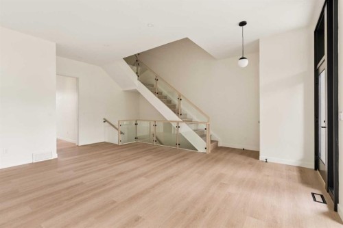 3C Willow Crescent Sw, Calgary, AB 