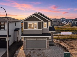 318 Kinniburgh Loop Chestermere, AB T1X 3C4