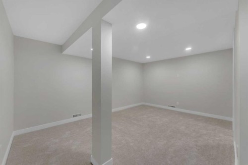 10 Atlanta Crescent Se, Calgary, AB 