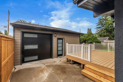 10 Atlanta Crescent Se, Calgary, AB 