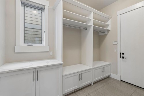 1012 17 Street Nw, Calgary, AB 