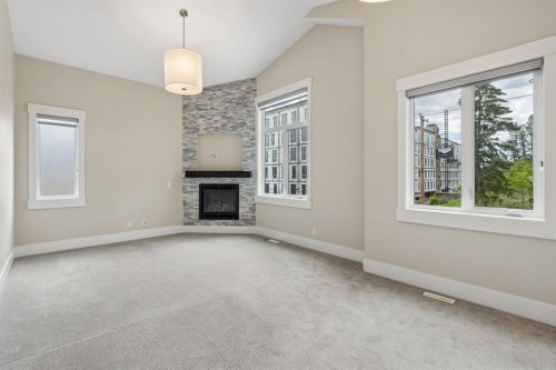 1012 17 Street Nw, Calgary, AB 