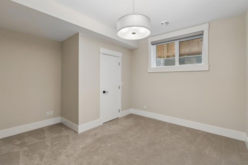 1012 17 Street Nw, Calgary, AB 