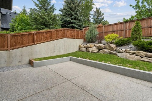 1012 17 Street Nw, Calgary, AB 