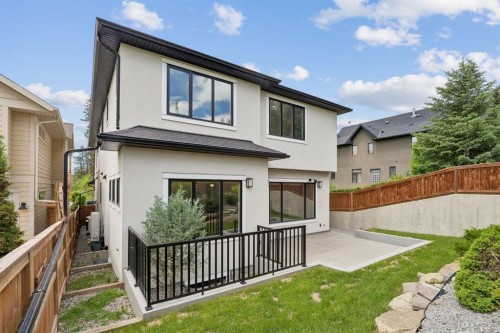 1012 17 Street Nw, Calgary, AB 