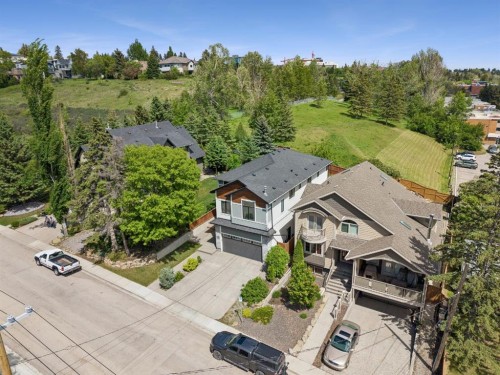 1012 17 Street Nw, Calgary, AB 