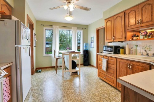 3216 27 Street Sw, Calgary, AB 