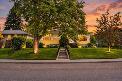 3216 27 Street Sw, Calgary, AB 