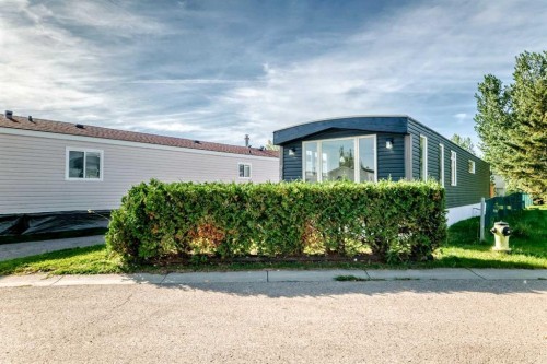 906-1101 84 Street Ne, Calgary, AB 