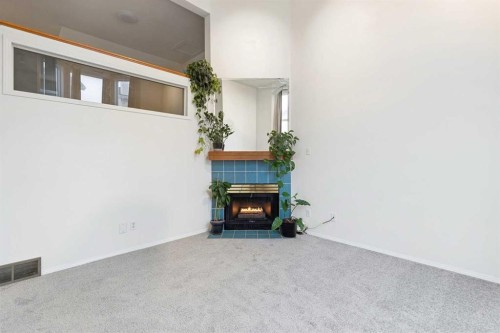412 Hawkstone Manor Nw, Calgary, AB 