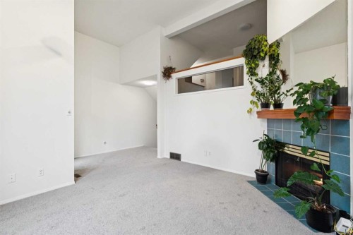 412 Hawkstone Manor Nw, Calgary, AB 