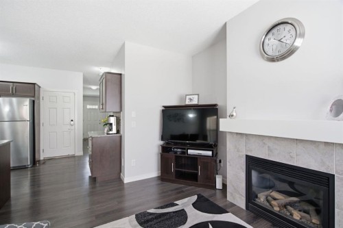 126 Copperpond Landing Se, Calgary, AB 